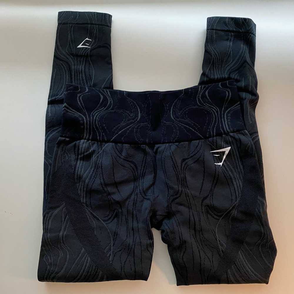 NWOT gym shark Adapt seamless legging in black. S